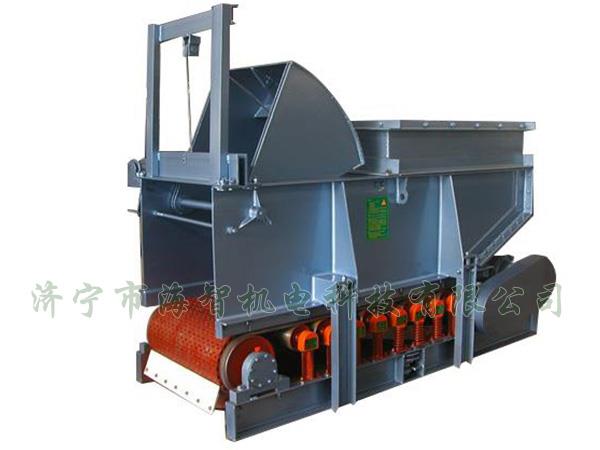 用手動、電動、液動或氣動驅(qū)動齒輪帶動弧型齒條來開啟或關(guān)閉扇型閘門